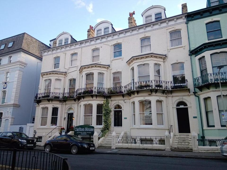 فندق Carlton House سكرابورو المظهر الخارجي الصورة